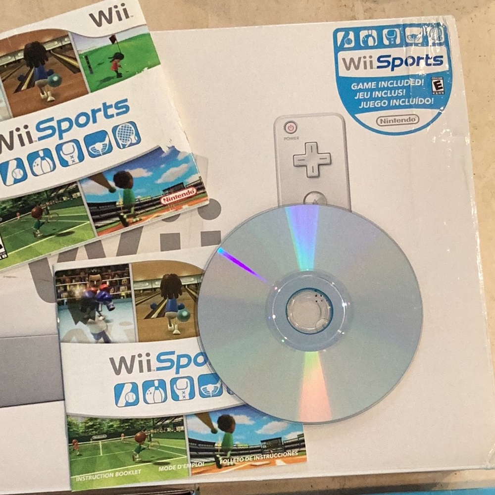Nintendo Wii Console & Wii Sports Game Nintendo RVL-001 System Complete Box - Picture 4 of 16
